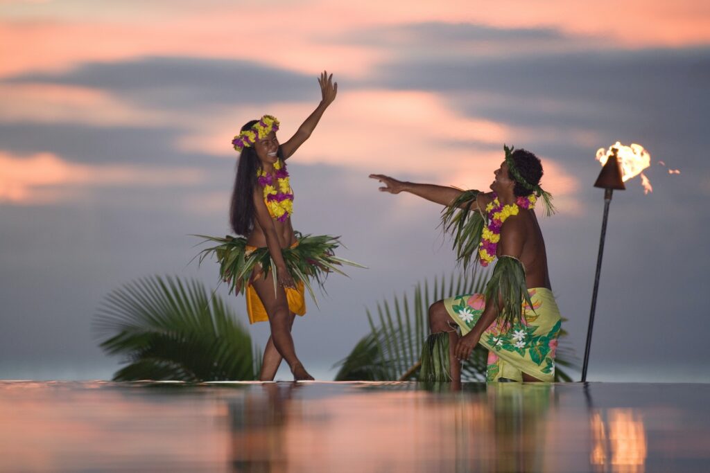Tamure dancers in tahiti